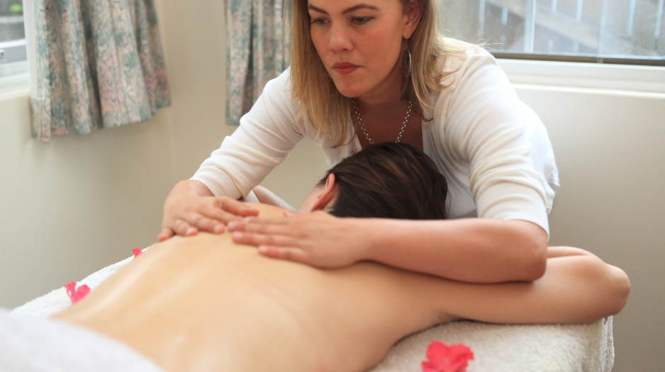 Güngören Otele Gelen Bayan Masöz Serbest Çalışan Masöz