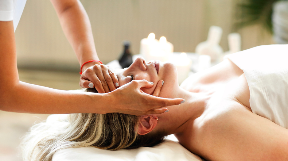 Sarıyer Otele Gelen Serbest Çalışan Masöz